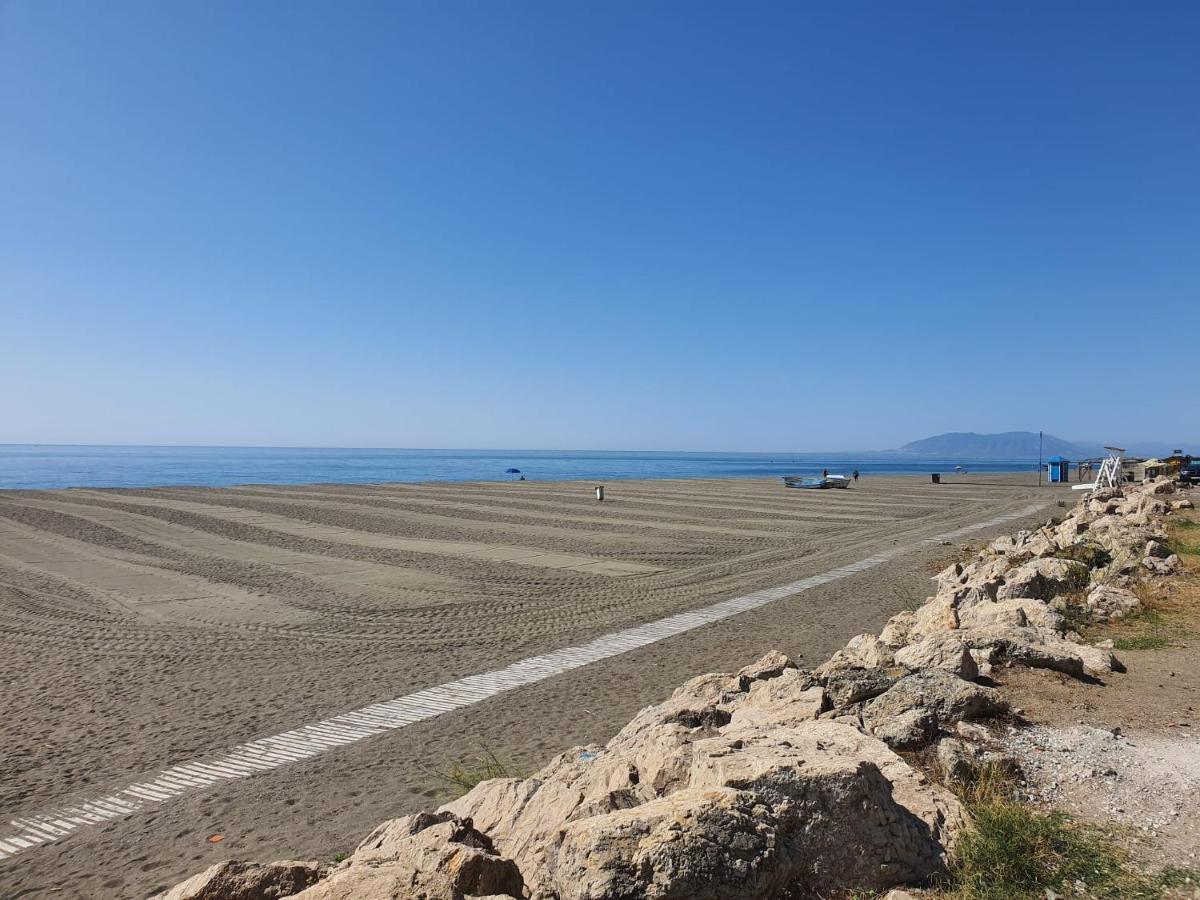 Boutique Apartment Near The Beach, 1 Gbps Wi-Fi Malaga Zewnętrze zdjęcie
