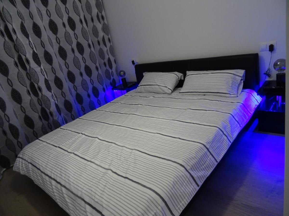 Boutique Apartment Near The Beach, 1 Gbps Wi-Fi Malaga Zewnętrze zdjęcie
