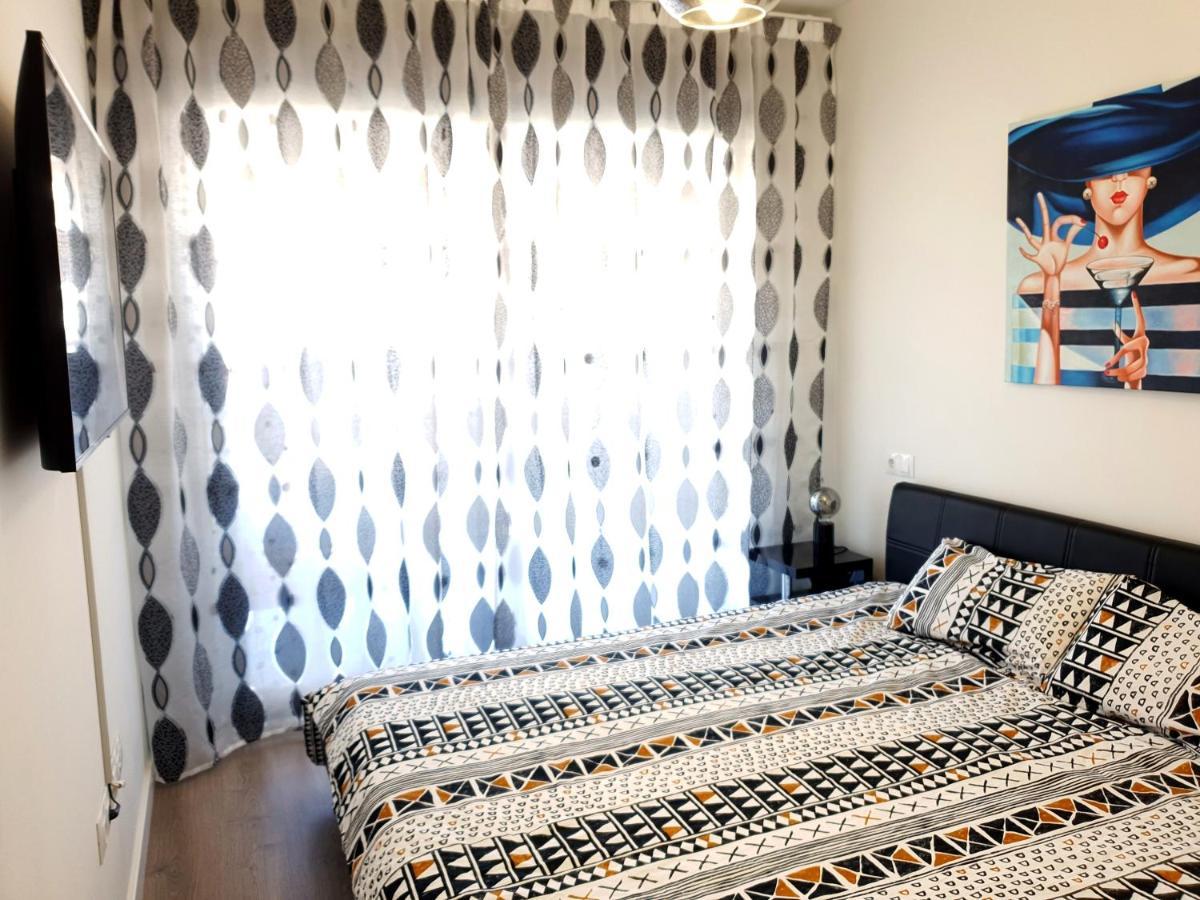 Boutique Apartment Near The Beach, 1 Gbps Wi-Fi Malaga Zewnętrze zdjęcie